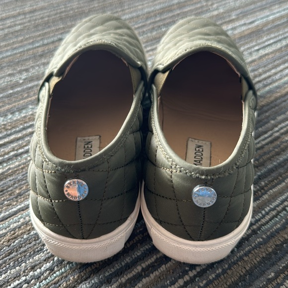 Steve Madden Ecentrcq slides - Picture 5 of 6